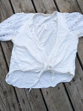 Blu Pepper White Cotton Women's Medium Blouse
